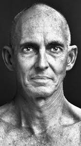 Master Dong's Running Achievements and Inspiration