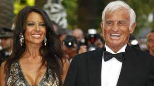 After the minor stage performances he made his screen debut in à pied, à cheval et en voiture (1957) but the episodes with his participation were cut before release. 2021 Death Of Jean Paul Belmondo Inconsolable Cyril Hanouna Evokes His Last Regret With Him Current Woman The Mag