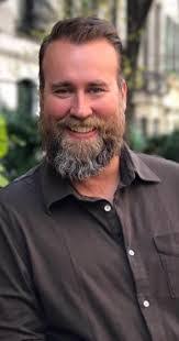 Marc Thompson's Instagram, Twitter & Facebook