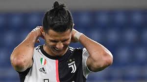Juventus football club is proud to present to its supporters, and football lovers of the world its o. Juventus Turin Fehlen Cristiano Ronaldo Die Pfiffe Sport Sz De
