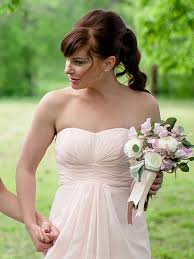 I curled softly my client's hair with a. 15 Best Wedding Hairstyles For A Strapless Dress