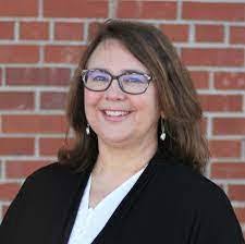 Suzanne Holloman's Instagram, Twitter & Facebook