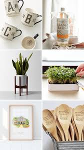 These practical and unique housewarming gifts will be a welcome addition to any new house. 10 Meaningful House Warming Gifts For 2021 Miranda Schroeder