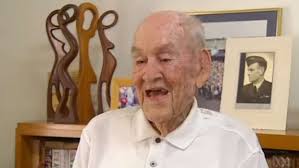 Great Escape' airman Paul Royle dies in Perth hospital, aged 101