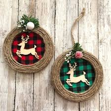 Reindeer Christmas Ornaments Set Of 2 Different Christmas Etsy Crafturi Crafturi De Crăciun Crăciun Rustic