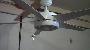 Bulb has been updated and you may need the recommended socket to install this light bulb. 54 Hampton Bay Windward Ii Ceiling Fan Youtube