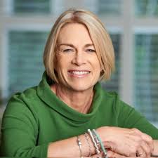 Suzanne Howe wins at the Women in Packaging Excellence Awards