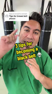 Aimee Vasquez's Instagram, Twitter & Facebook