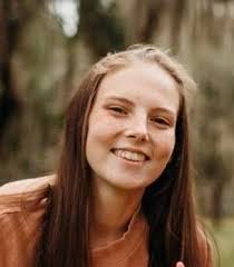 Ashley Rapp's Instagram, Twitter & Facebook