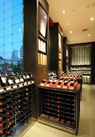 El Mundo Del Vino Wine Store By Droguett A Santiago Chile Retail Design Blog Varejo Adega Colchas
