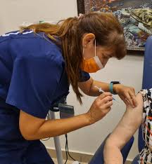 תו ירוק משמש כאסמכתא לכניסה למקומות ומבנים בישראל. Q Yembhhthljrm