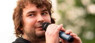 Biedny chrześcijanin patrzy na „złotopolskich” :: Biuro Literackie