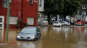 Dans la nuit de mercredi à jeudi de nombreux cours d'eau ont débordé provoquant d'importantes inondations dans plusieurs localités au nord de l'allemagne. Trpdp3na9 Jklm