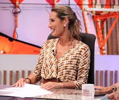 The royal, 48, presented a gold medal of merit in the fine arts to spanish actress julieta serrano during the. Fernanda Serrano E Companhia Estreiam Se Com Derrota