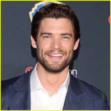 Levi Kloss's Instagram, Twitter & Facebook