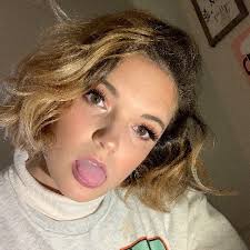 Olivia O'Brien (@oliviaobrien24)