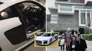 Check spelling or type a new query. Ustaz Ebit Lew Beli Kereta Audi R8 Buat Isteri Sensasi Selebriti