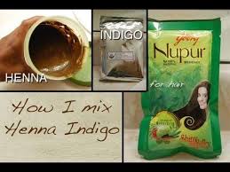 How To Mix Henna Indigo For Natural Black Hair Color What You Need Henna Indigo Coconut Milk Green Tea War Henna Hair Natural Hair Styles Henna Hair Dyes