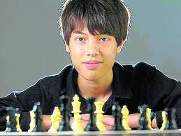 Come for chess and let game whiz get the check