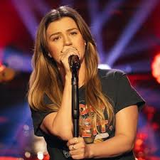 Kelly Clarkson New Haircut