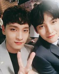 Suspicious partner's main cast, ji chang wook and nam ji hyun recently appeared as the guests on the may 10 episode of sbs power fm's cultwo i will continue performing again later. meanwhile, suspicious partner centers on the story between a prosecutor named no ji wook (played by ji. Suspicious Partner Choi Tae Joon Selfie With Ji Chang Wook Hancinema
