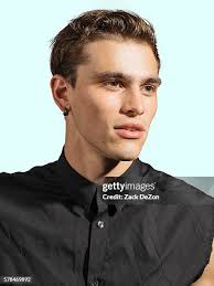 David Howland's Instagram, Twitter & Facebook