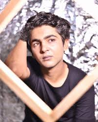 Mohammad Samad's Instagram, Twitter & Facebook