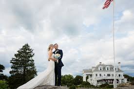A Beautiful Bridal Portrait With The Haley Mansion In The Background At Inn At Mystic Tag Connecticut Wedding Photographers Connecticut Wedding Mansion Wedding
