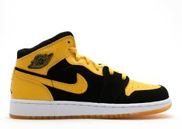 Air Jordan 1 Retro Gs New Love Air Jordan 307383 071 Black Varsity Maize White Air Jordans Jordan 1 Nike Shoes Jordans