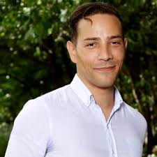 Depuis la publication d'une enquête des inrocks. Steevy Boulay Raconte Avoir Vecu L Enfer Avec Jean Marc Morandini Femme Actuelle Le Mag