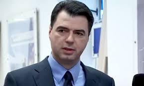 Lulzim Basha: Sot nuk është ditë për t'u krenuar apo për të qeshur siç bëri  Berisha pak më parë, ai donte gjakderdhje