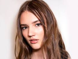 Advantages and disadvantages of a beach wave perm's cost varies depending on the method you choose. Beach Wave Perm