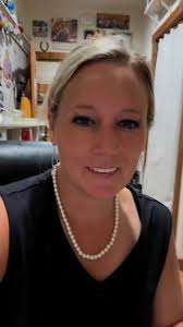 What is your dominant hand and which hand do you use first to put your  deodorant on? #question #questionoftheday #deoderant