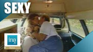 Les singes font l'amour pendant la crise. Faire L Amour Dans L Ambulance Archive Ina Youtube