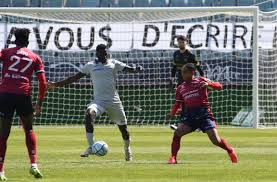 Sa femme doit accoucher dans les prochaines heures. Football Ligue 2 Le Coup Passa Si Pres Pour Le Hac A Clermont