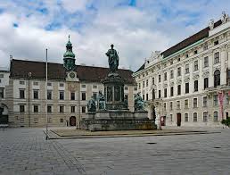 Και τώρα οι δυο τους: Se Vienna Hofburg Biennh Aystria Dwrean Fwtografia Sto Pixabay