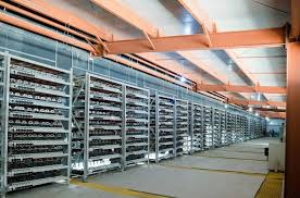 Mining farms emerged as a result of the constant complication of the mining process, which requires more technical, energy and financial resources. Bitcoin Der Verbrauch Fur Den Bergbau Bleibt Sehr Hoch Www Criptovalutenews Com