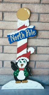 North Pole Penguin Christmas Yard Decoration I Made From Plywood Christmas Yard Art Christmas Lawn Decorations Penguin Christmas Decorations
