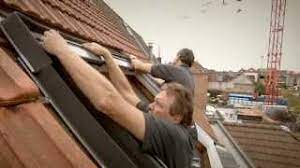 Même aussi ancienne, la fenêtre de marque velux se remplace en quatre heures. Remplacement D Une Fenetre De Toit Velux