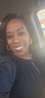 Dana Mcnamara's Instagram, Twitter & Facebook