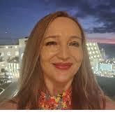 Gillian Hull's Instagram, Twitter & Facebook