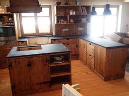 Schiefer Arbeitsplatten Sind Attraktiv Langlebig Leicht Zu Reinigen Und Zu Einem Gunstigen Preis Verfugbar Http Www Werk3 Cs De Home Decor Home Decor