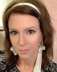 Angela Roark's Instagram, Twitter & Facebook