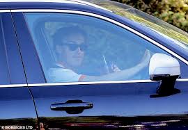 English musician tom fletcher found a creative way to document the birth of his child. Hcgino7mdrsukm