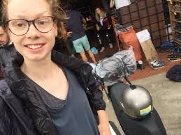 Lily Barr (@_LilyBarr)