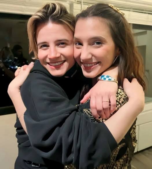 Lorena Comparato, que interpreta Elize, é parente de Bianca Comparato?