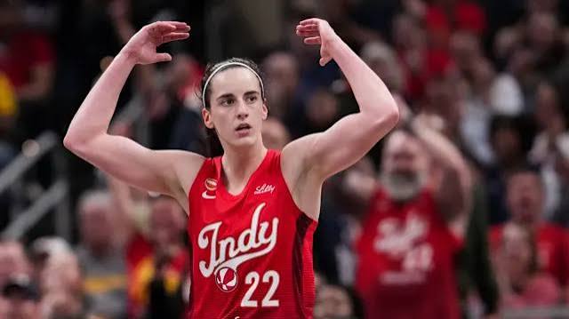 Caitlin Clark Jersey Sales Update Emerges Amid Indiana Fever Season - Yahoo Sports