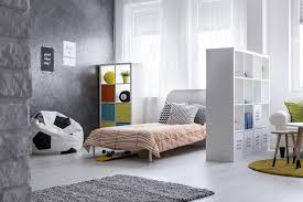 Das kopfende des bettes sollte an der geschützten wand stehen, um geborgenheit zu erzeugen. Feng Shui Das Kinderzimmer Als Wohlfuhloase Fratz Co
