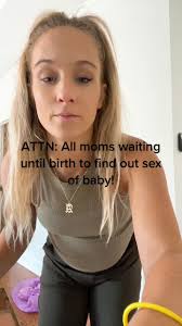 Expert Tips for Waiting Until Birth to Find Out Baby's Gender