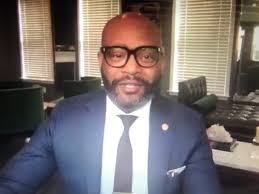 Jennifer Watterson (@jennwatte17)